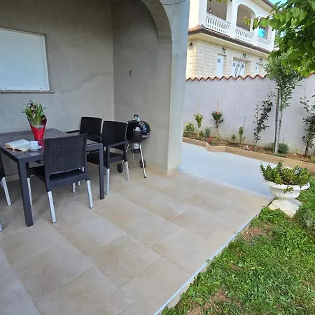 Apartman Plavsic *