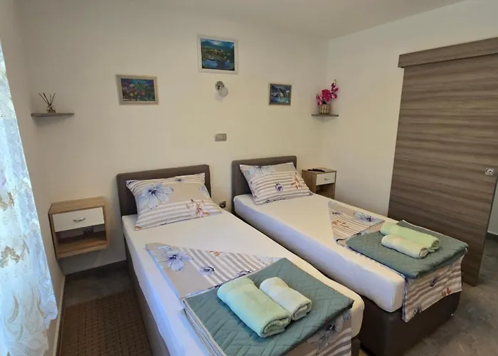 Plavsic * Novi Vinodolski